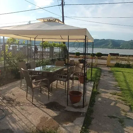 דירה Sa Pogledom Na Dunav - Akademik